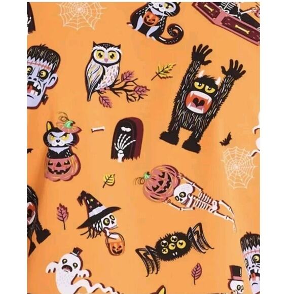 2XL Scrubstar Halloween Fright Friends Women's V-Neck Print Scrub Top New - Picture 6 of 6